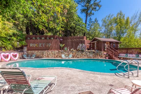 Rocktop Lodge - Image 4